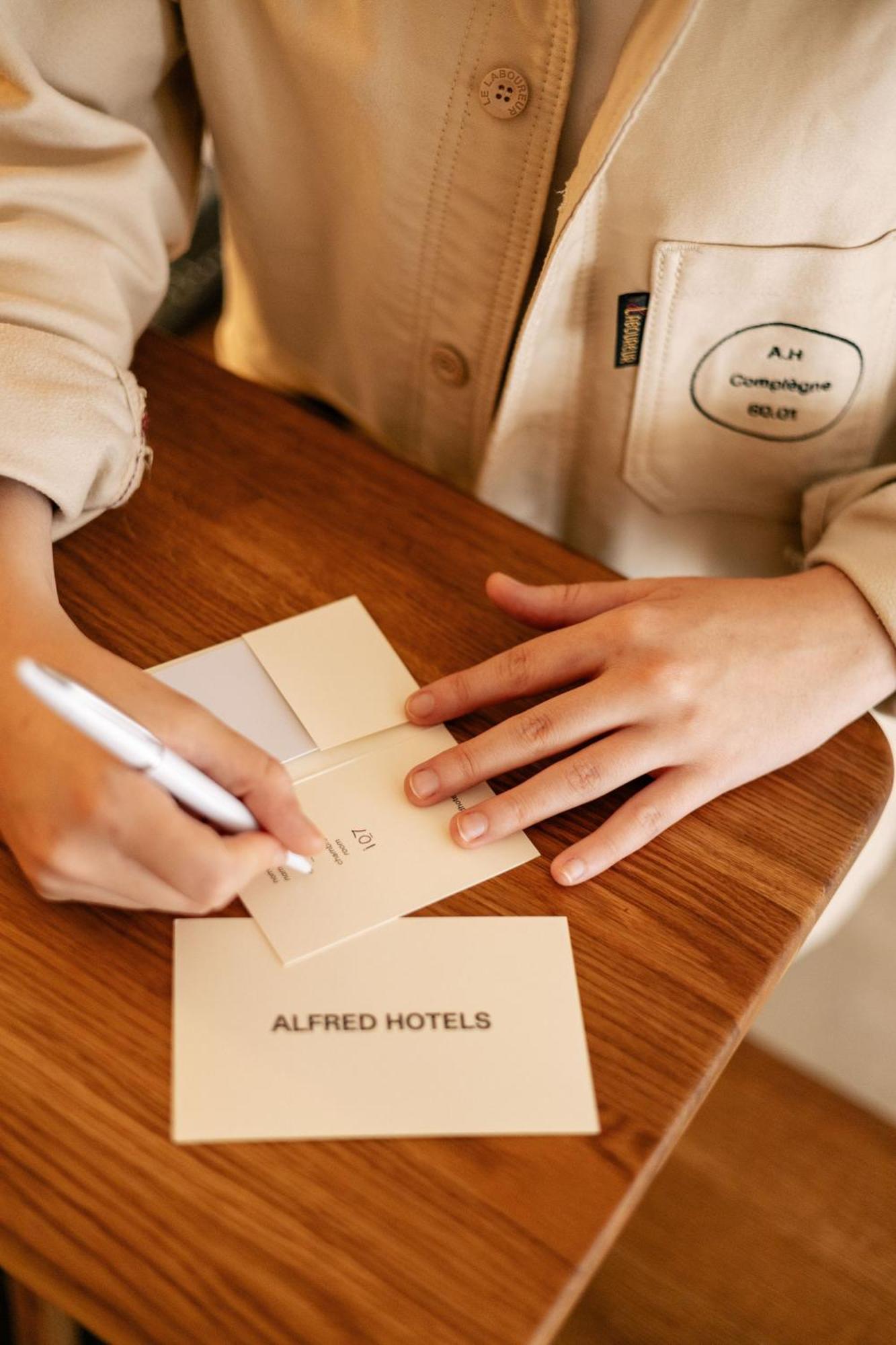 Alfred Hotels Compiègne מראה חיצוני תמונה